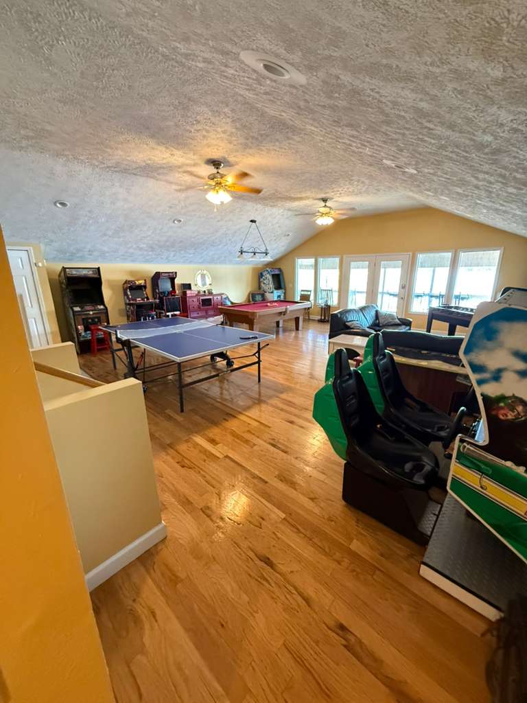 Airbnb turnover cleaning service North Carolina - Clean bedroom