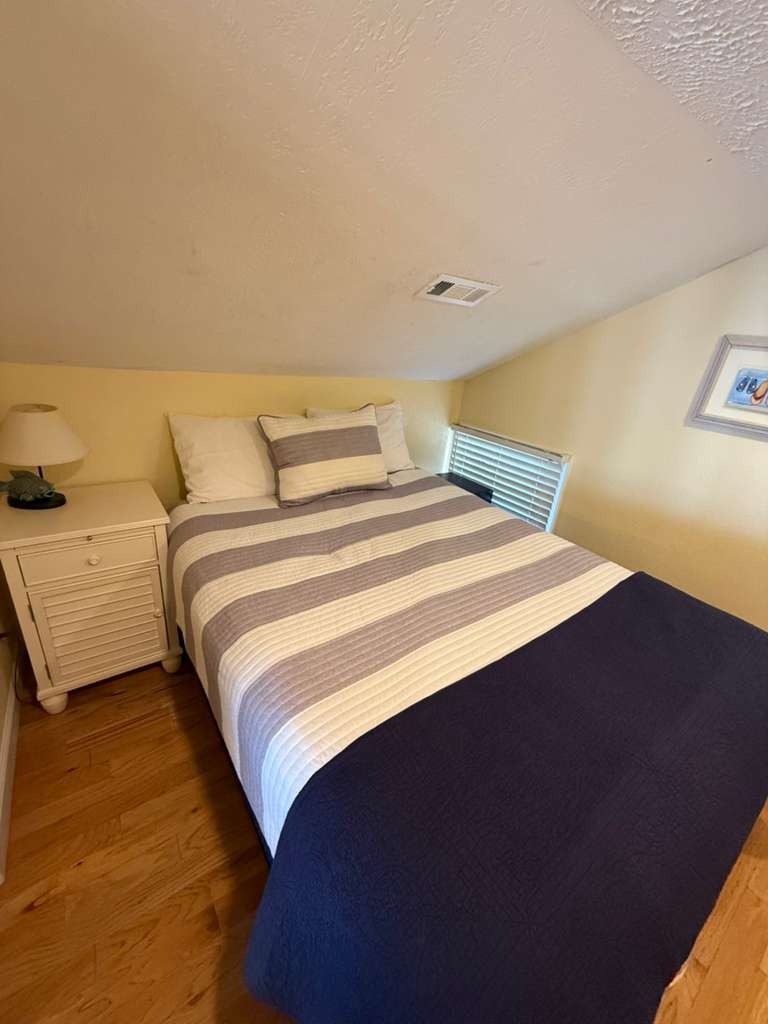 Short-term rental cleaning service - Kitchen area